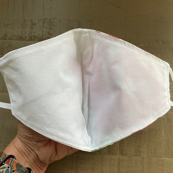 VINTAGE Fabric, Rose Pattern Face Mask - Picture 7 of 8